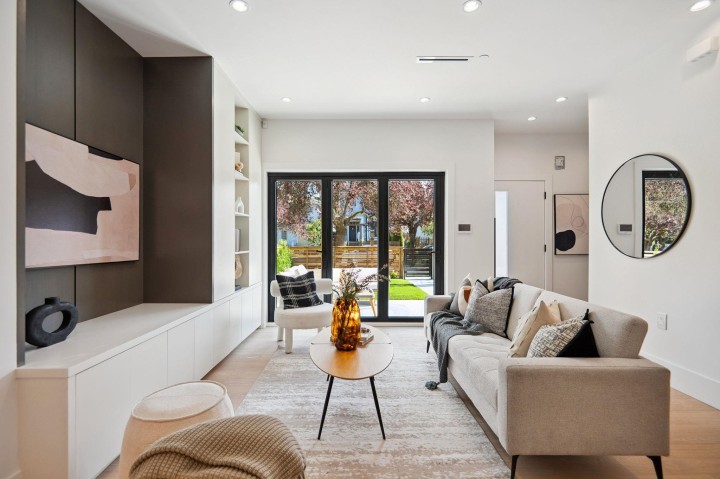 Photo 5 at #1 - 1079 E 14th Avenue, Mount Pleasant VE, Vancouver East