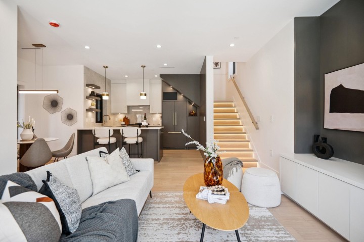Photo 10 at #1 - 1079 E 14th Avenue, Mount Pleasant VE, Vancouver East