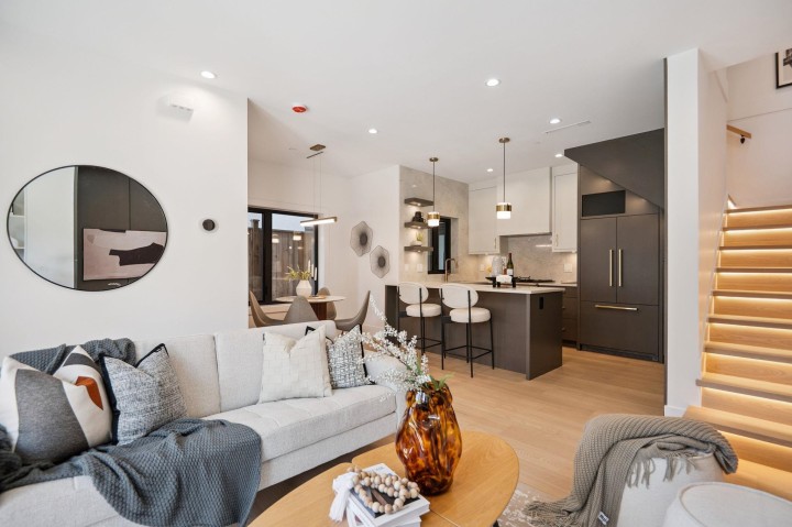 Photo 11 at #1 - 1079 E 14th Avenue, Mount Pleasant VE, Vancouver East