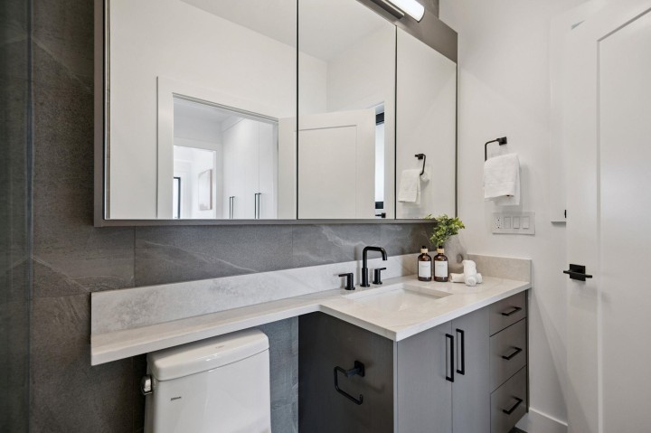Photo 27 at #2 - 1079 E 14th Avenue, Mount Pleasant VE, Vancouver East