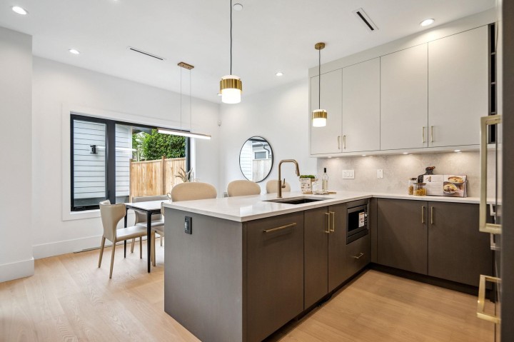 Photo 13 at #2 - 1079 E 14th Avenue, Mount Pleasant VE, Vancouver East