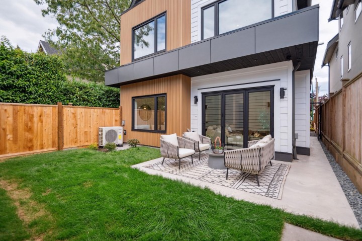 Photo 32 at #2 - 1079 E 14th Avenue, Mount Pleasant VE, Vancouver East