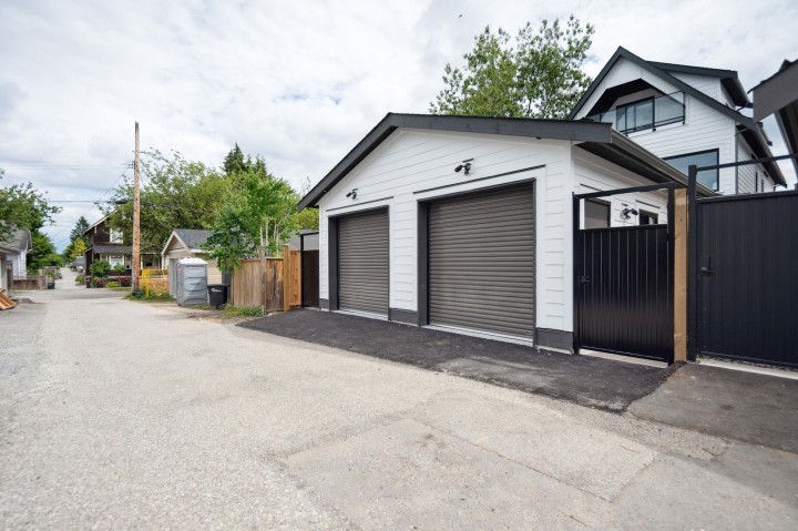 Photo 34 at #2 - 1079 E 14th Avenue, Mount Pleasant VE, Vancouver East