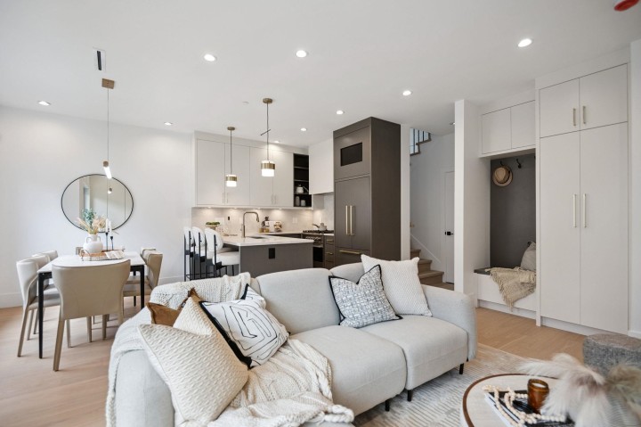 Photo 8 at #2 - 1079 E 14th Avenue, Mount Pleasant VE, Vancouver East