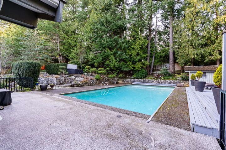 Photo 29 at 4640 Woodburn Road, Cypress Park Estates, West Vancouver
