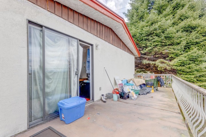 Photo 13 at 3302 E 5th Avenue, Renfrew VE, Vancouver East