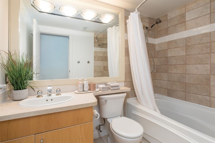 Photo 20 at THA - 1199 Marinaside Crescent, Yaletown, Vancouver West