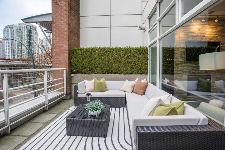 Photo 25 at THA - 1199 Marinaside Crescent, Yaletown, Vancouver West