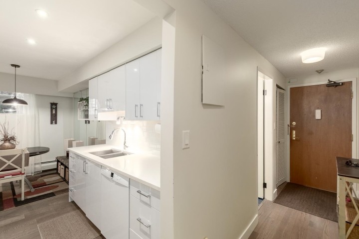 Photo 16 at 218 - 2320 W 40th Avenue, Kerrisdale, Vancouver West