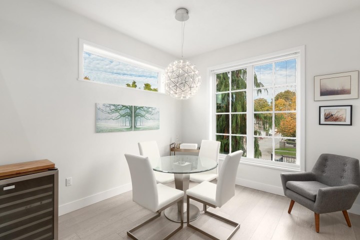 Photo 3 at 220 E 40th Avenue, Main, Vancouver East