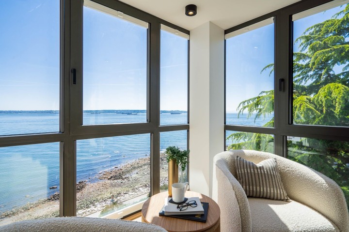 Photo 17 at 502 - 2090 Argyle Avenue, Dundarave, West Vancouver