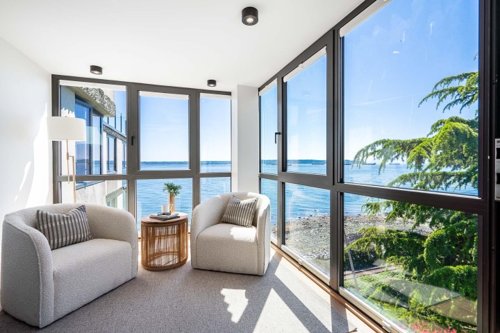 Photo 1 at 502 - 2090 Argyle Avenue, Dundarave, West Vancouver