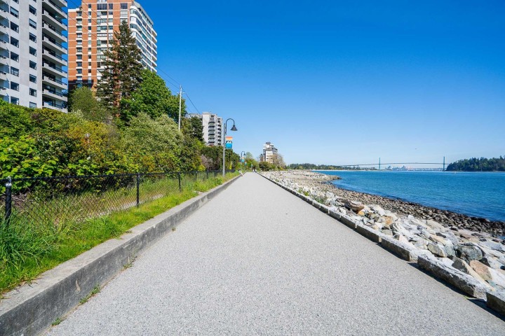 Photo 31 at 502 - 2090 Argyle Avenue, Dundarave, West Vancouver