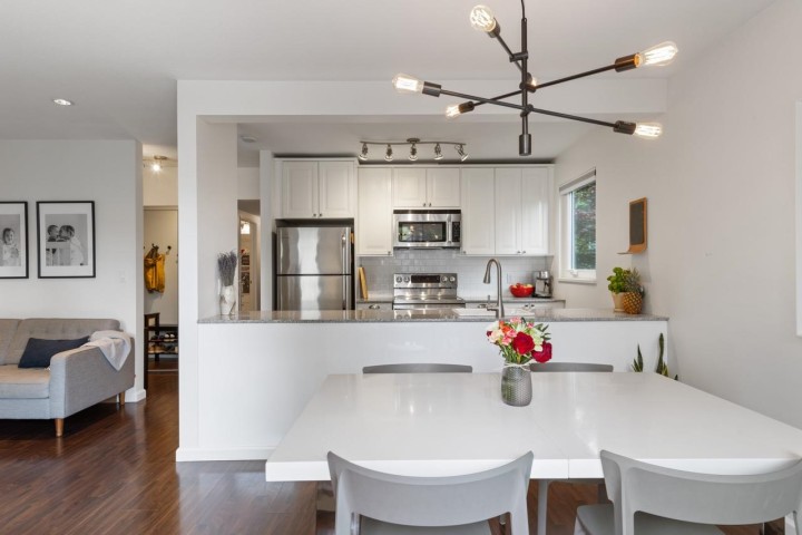 Photo 14 at 103 W 15th Avenue, Mount Pleasant VW, Vancouver West