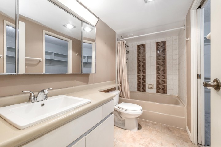 Photo 13 at 410 - 1435 Nelson Street, West End VW, Vancouver West