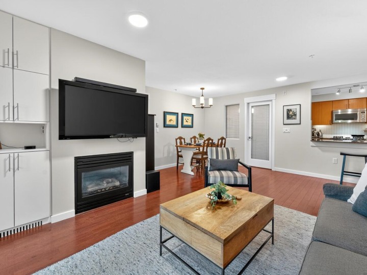 Photo 11 at 206 - 2096 W 46th Avenue, Kerrisdale, Vancouver West