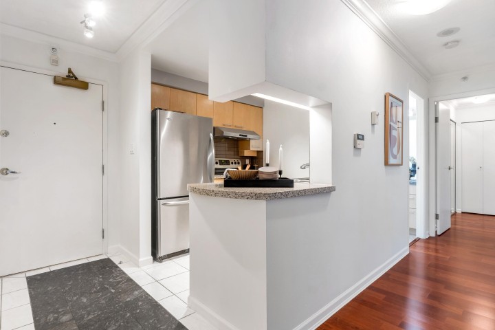 Photo 11 at 8A - 199 Drake Street, Yaletown, Vancouver West