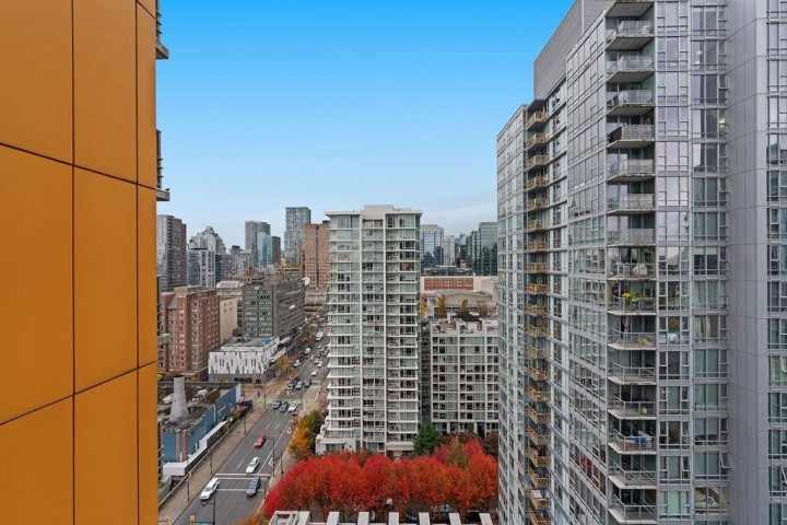 Photo 22 at 2205 - 111 W Georgia Street, Downtown VW, Vancouver West