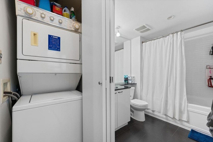 Photo 18 at 2205 - 111 W Georgia Street, Downtown VW, Vancouver West