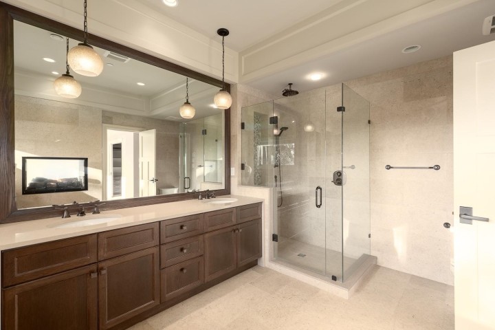 Photo 27 at 2566 Marine Drive, Dundarave, West Vancouver