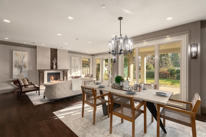 Photo 12 at 2566 Marine Drive, Dundarave, West Vancouver