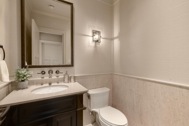 Photo 5 at 2566 Marine Drive, Dundarave, West Vancouver