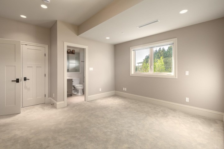 Photo 30 at 2566 Marine Drive, Dundarave, West Vancouver