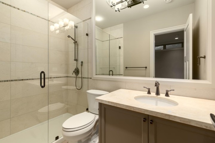 Photo 38 at 2566 Marine Drive, Dundarave, West Vancouver