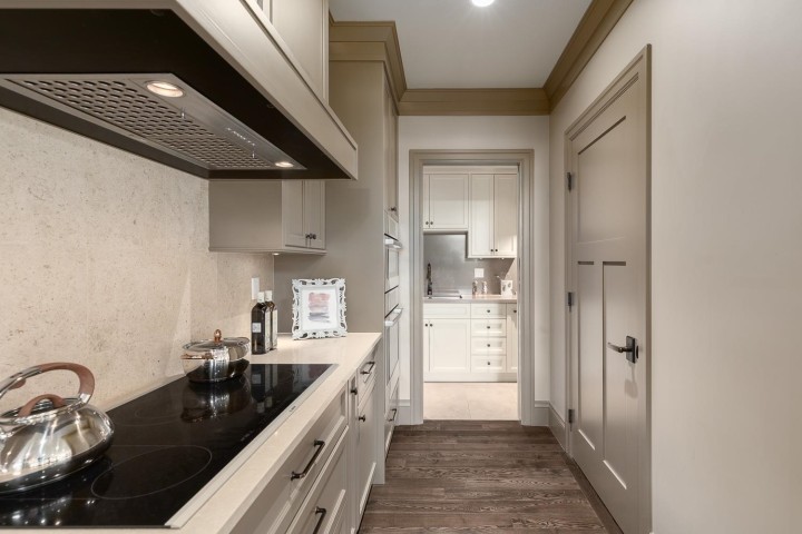 Photo 19 at 2566 Marine Drive, Dundarave, West Vancouver