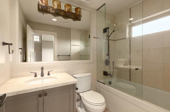 Photo 31 at 2566 Marine Drive, Dundarave, West Vancouver