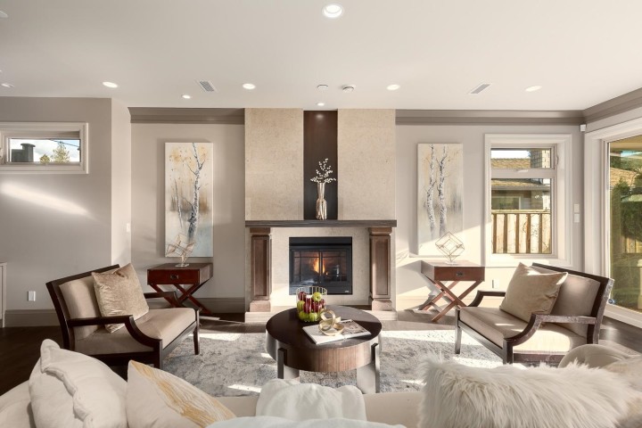 Photo 8 at 2566 Marine Drive, Dundarave, West Vancouver