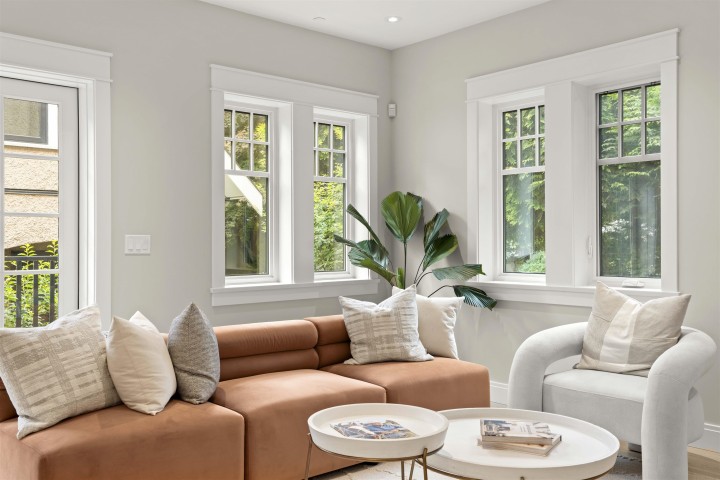 Photo 3 at 1458 W 45th Avenue, South Granville, Vancouver West