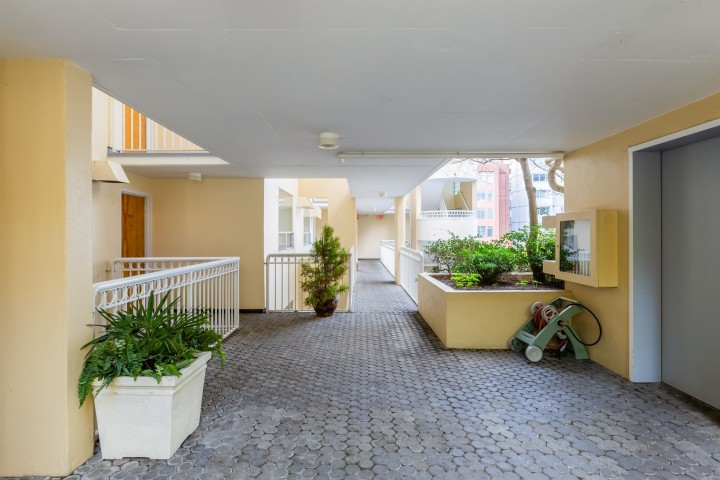 Photo 18 at 401 - 1406 Harwood Street, West End VW, Vancouver West