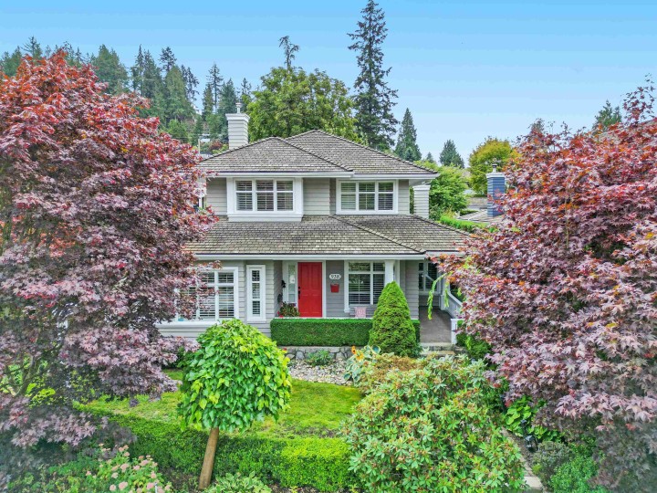 Photo 2 at 938 Kings Avenue, Sentinel Hill, West Vancouver