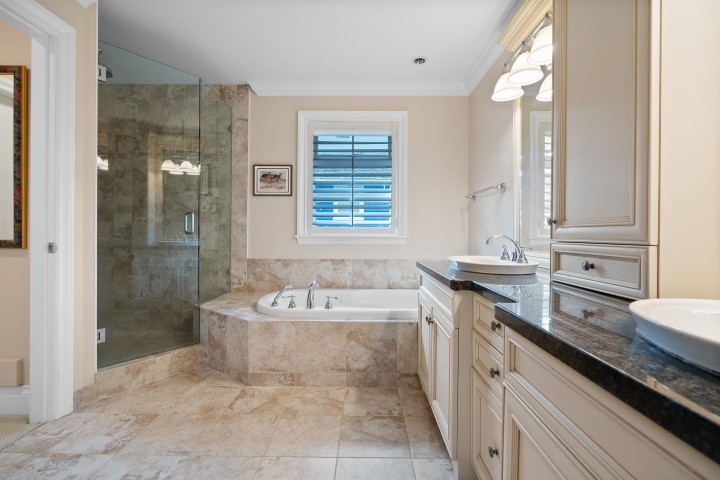 Photo 22 at 938 Kings Avenue, Sentinel Hill, West Vancouver