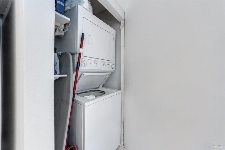 Photo 13 at 304 - 2525 Blenheim Street, Kitsilano, Vancouver West