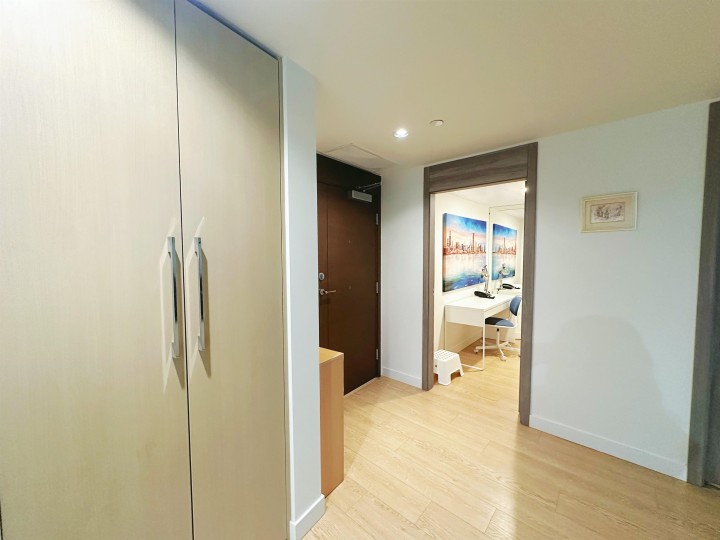 Photo 12 at 1505 - 89 Nelson Street, Yaletown, Vancouver West