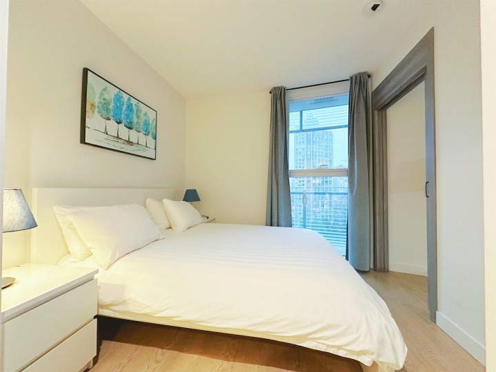 Photo 4 at 1505 - 89 Nelson Street, Yaletown, Vancouver West