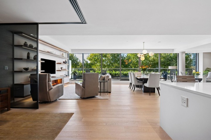 Photo 17 at 209 - 1355 Bellevue Avenue, Ambleside, West Vancouver