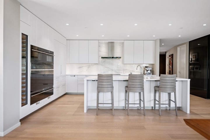 Photo 18 at 209 - 1355 Bellevue Avenue, Ambleside, West Vancouver