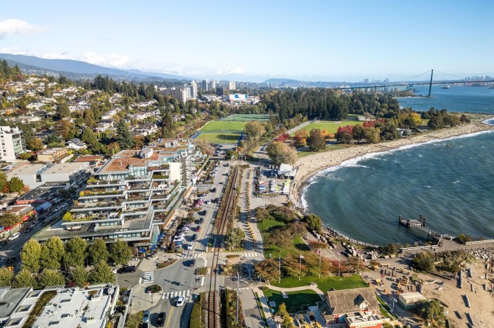 Photo 40 at 209 - 1355 Bellevue Avenue, Ambleside, West Vancouver