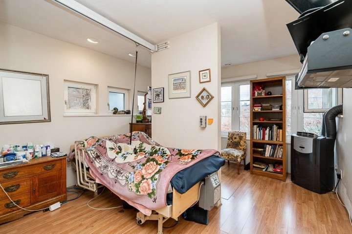 Photo 15 at 2443 W 47th Avenue, Kerrisdale, Vancouver West