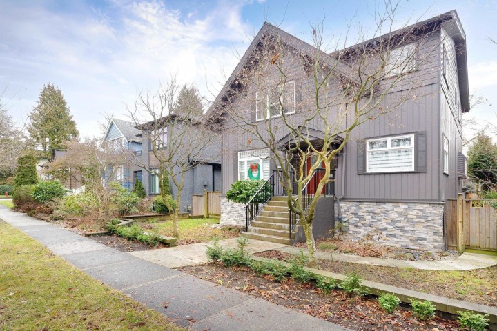 Photo 2 at 4318 W 11th Avenue, Point Grey, Vancouver West