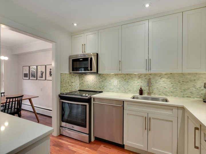 Photo 7 at 102 - 1266 W 13th Avenue, Fairview VW, Vancouver West