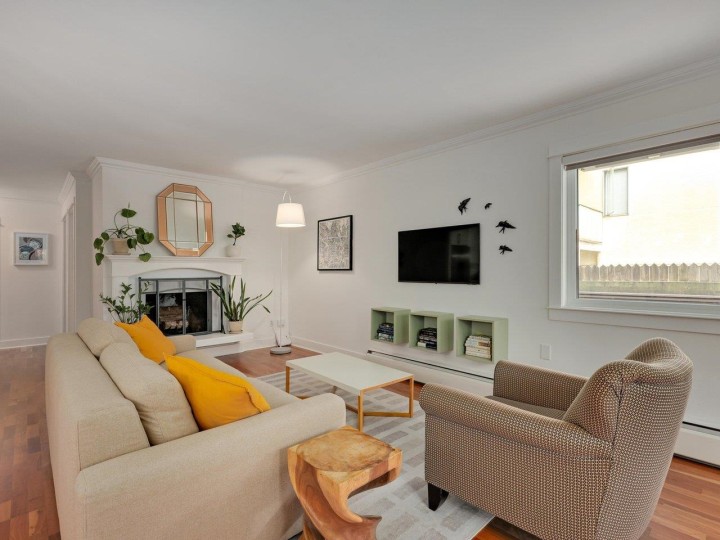 Photo 3 at 102 - 1266 W 13th Avenue, Fairview VW, Vancouver West