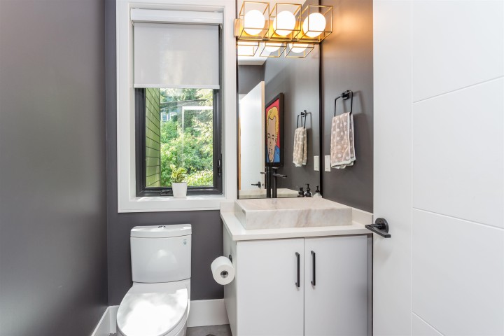 Photo 12 at 2 - 1152 Comox Street, West End VW, Vancouver West