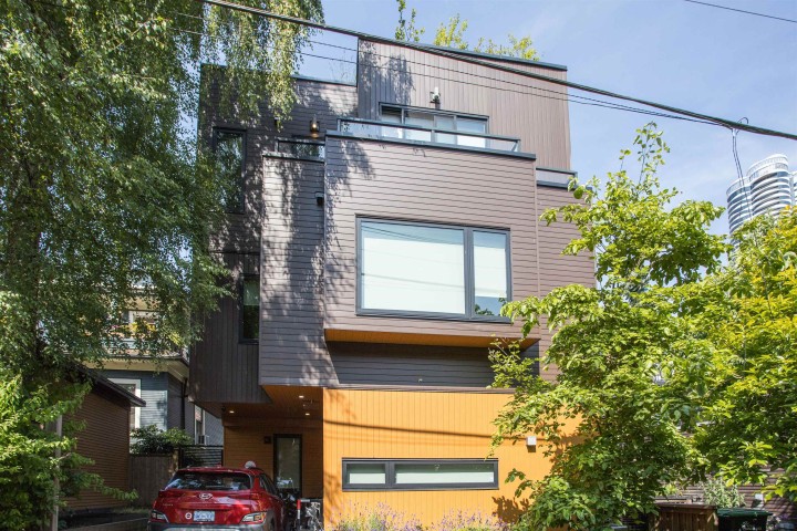 Photo 3 at 2 - 1152 Comox Street, West End VW, Vancouver West