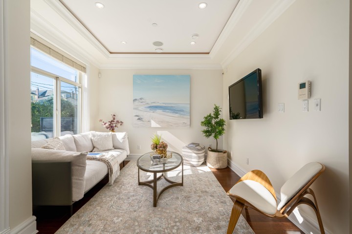 Photo 10 at 3716 W 17th Avenue, Dunbar, Vancouver West