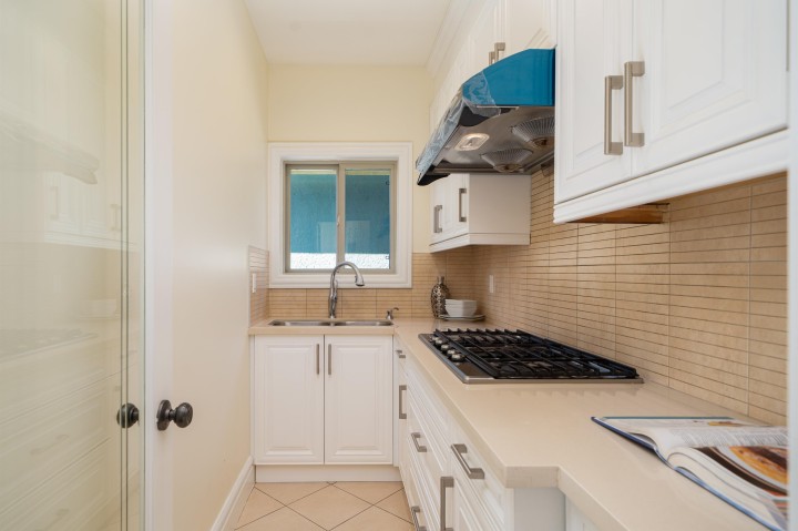 Photo 14 at 3716 W 17th Avenue, Dunbar, Vancouver West