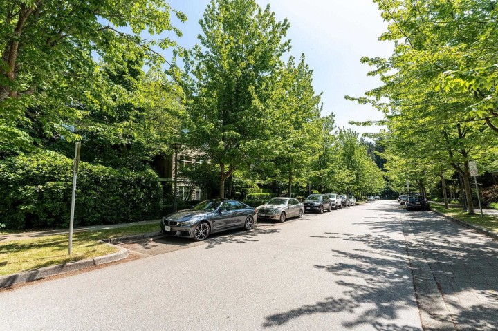 Photo 23 at 406 - 6328 Larkin Drive, University VW, Vancouver West